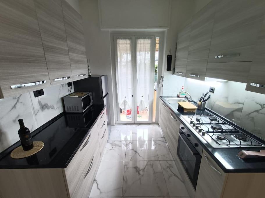 La Casa Di Lila - Appartamento Con Ingresso Indipendente E Spazio Esterno Rapallo Dış mekan fotoğraf